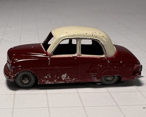 Vtg Lesney Matchbox Moko Vauxhall Vesta Salloon 22A Red/White Diecast England - Picture 4 of 7