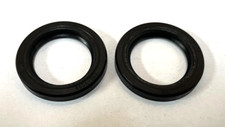 Land Rover Series 3, Defender Front Stub Axle Inner Oil Seal x2 FRC3099