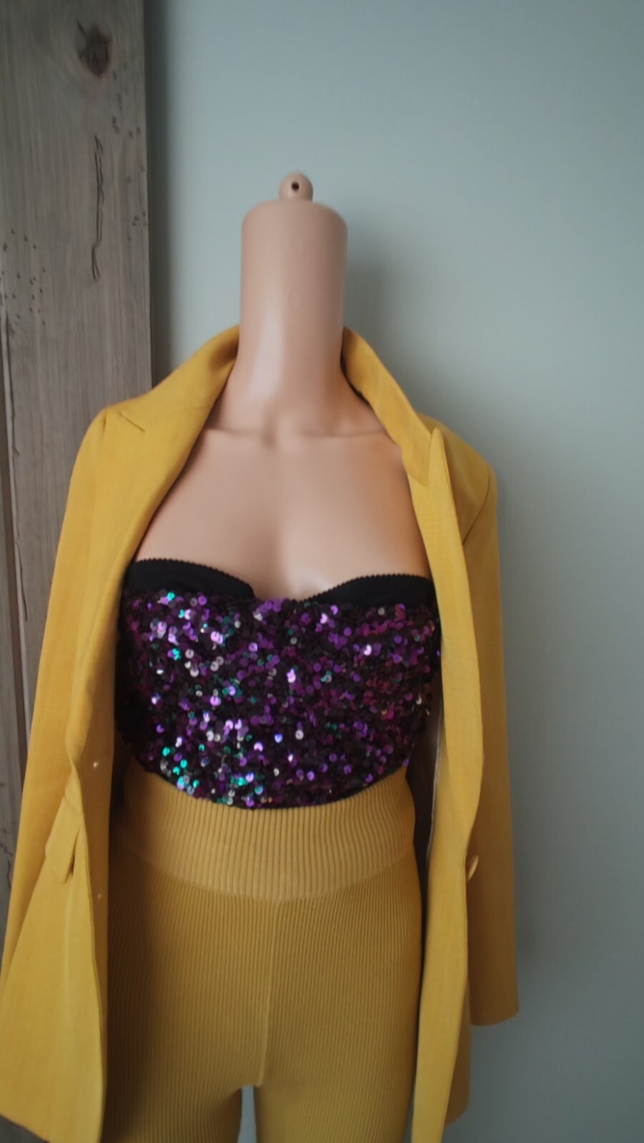 DOLCE AND GABBANA sequin Top SZ IT42 RUNWAY image 9