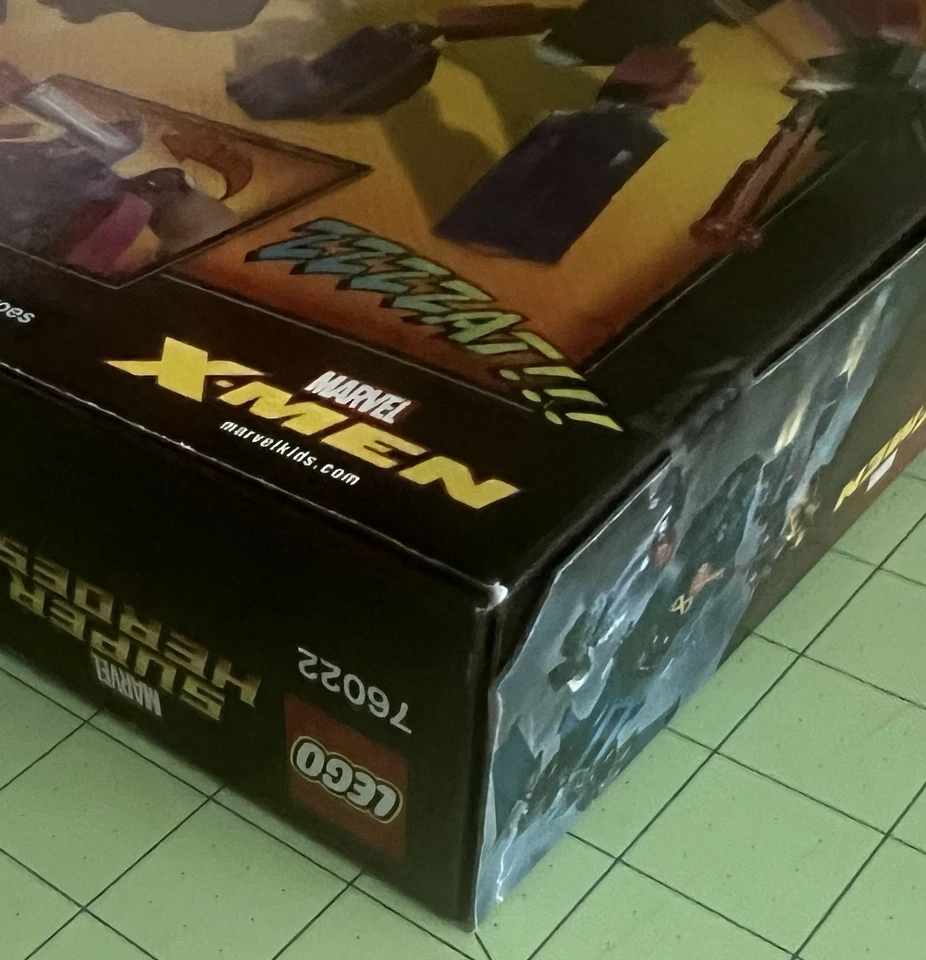 Lego: X-Men vs. The Sentinel (76022) - NISB (minor box wear) - Image 4 of 4