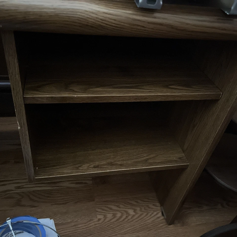 Escritorio de oficina de madera de roble escritorio de computadora con cajones Foto 3 de 3