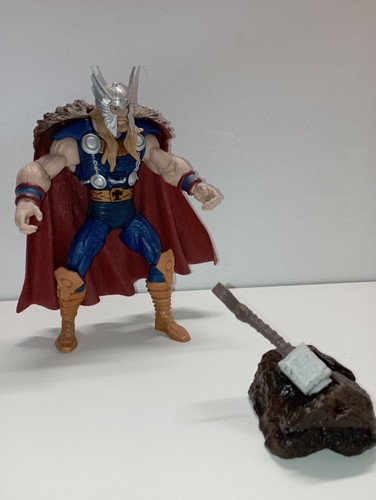 Figurine Articulée du super heros Thor et Mjölnir, marque Hasbro, 2006 - Imagen 1 de 12