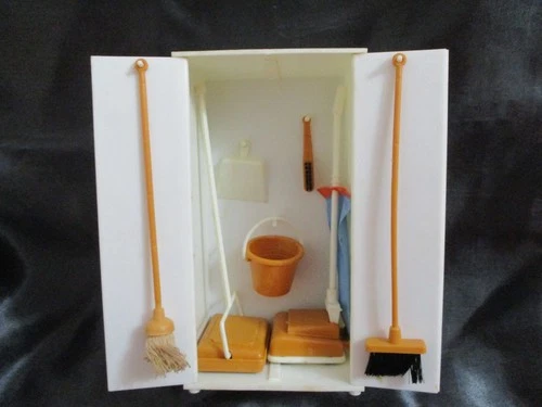 Vintage Barbie Doll furniture broom/janitor closet with accesories