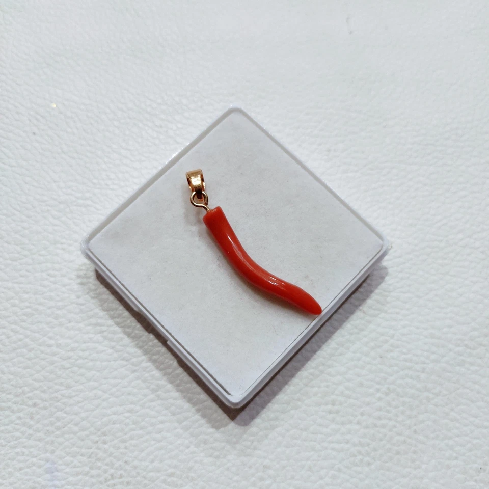 Colgante de cuerno de coral rojo natural con cuentas collar colgante de arrecife de coral Foto 2 de 4