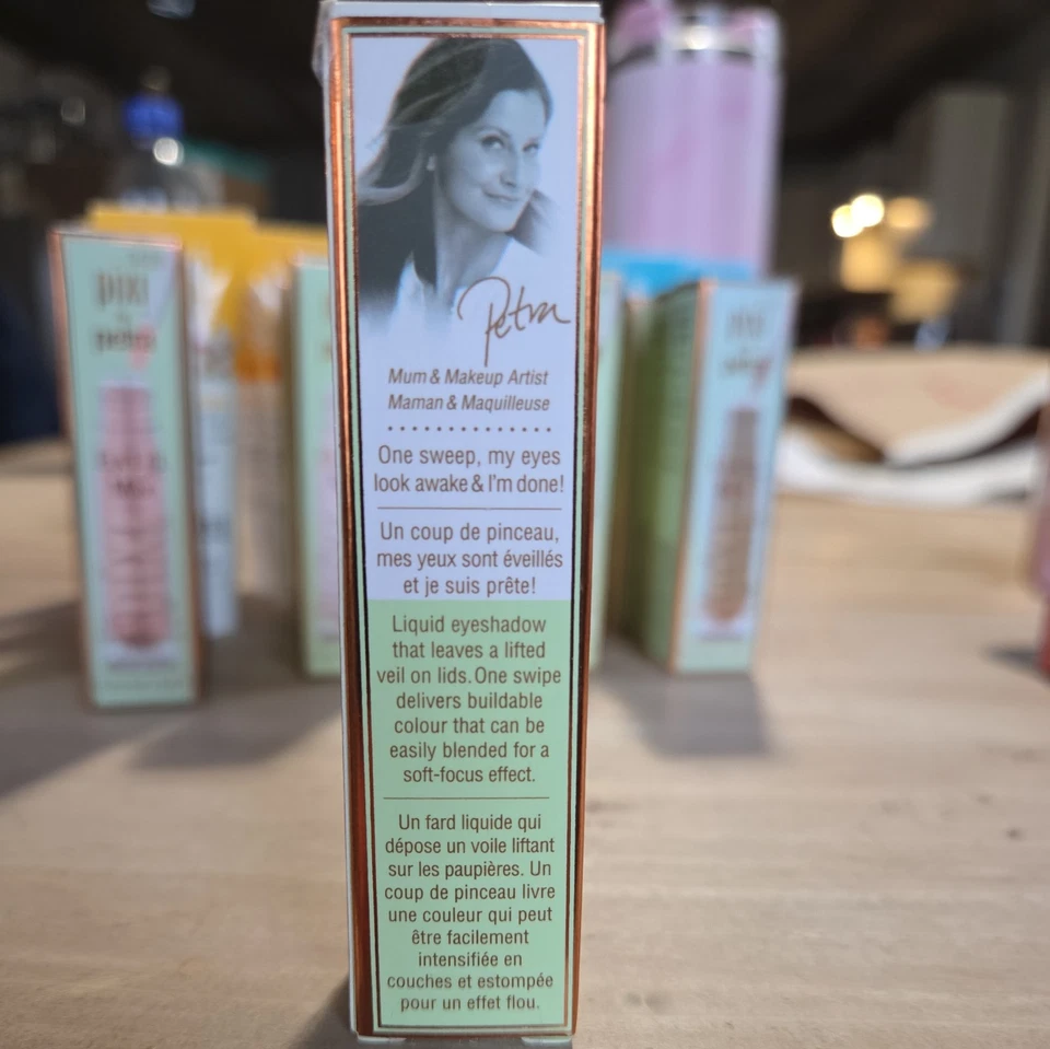 Sombra líquida Pixi By Petra Eye Lift Max #0429 gasa 0,12 oz ¡Nueva! Foto 2 de 4