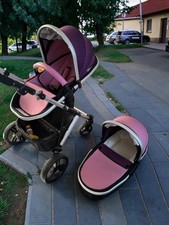 Tutti Bambini Pushchair 2 In 1 Carrycot New And Toddler Seat Hardly Used