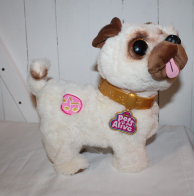 ZURU Pets Alive Poppy The Booty Shakin Pug - Interactive Dancing Plush Puppy