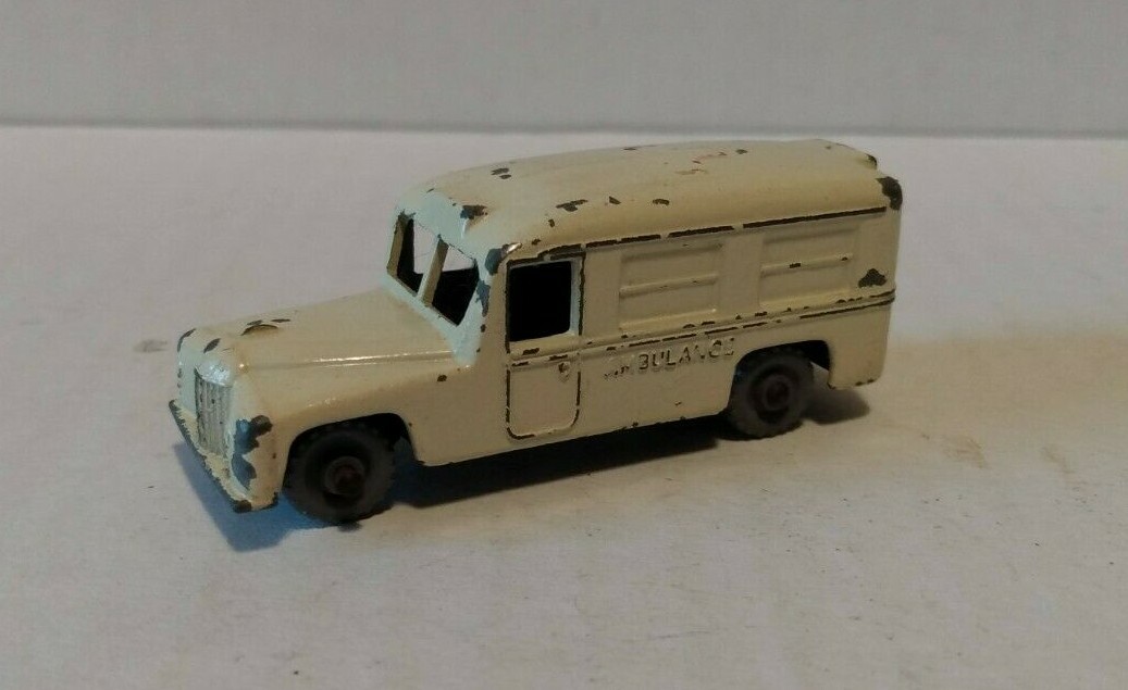 VINTAGE MATCHBOX NO. 14 WHITE DAIMLER AMBULANCE | eBay