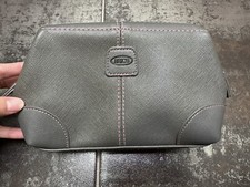 Valigetta toilette Bric's pochette zip Qatar Airways borsa cosmetica grigio rosa