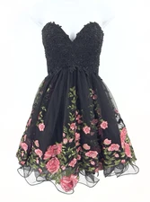 Camille La Vie Floral Homecoming Prom Dress Size 0 Black Pink Empire Strapless