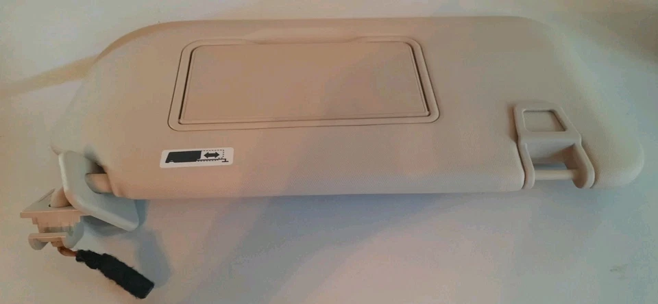 FORD ESCAPE. СОЛНЦЕЗАЩИТНЫЙ КОЗЫРЕК ДЛЯ ПРАВОЙ ПАССАЖИРСКОЙ СТОРОНЫ ПОДХОДИТ ДЛЯ 2020-2022.ОРИГИНАЛЬНЫЙ - Изображение 3 из 4