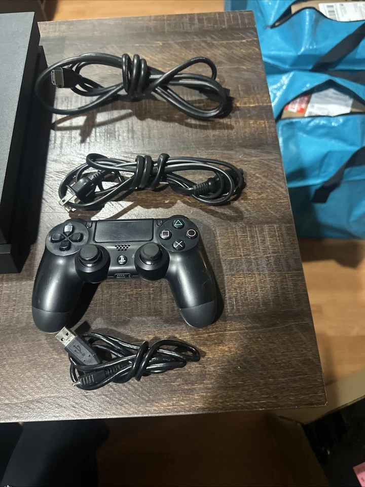 PlayStation 4 PS4 500GB Sistema 1 Controlador Carga Lenta Unidad de Disco Funcionando Foto 2 de 4