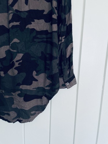 Rails Jordin Camo Button Up Shirt XS Collar Long Sleeves Green Rayon - Picture 6 of 6