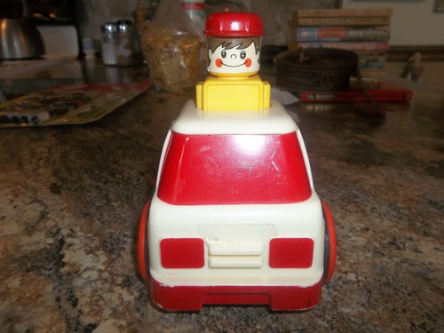 Vintage / Antique 1980 UNIMAX Tow Truck Plastic Pop Up Man - Picture 6 of 7