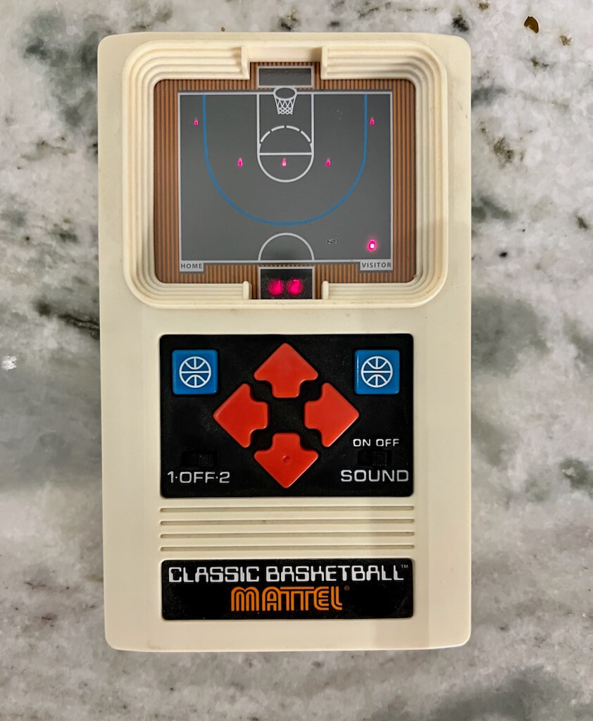 Mattel "Classic Basketball" Electronic Handheld Game !Works! VTG 2003