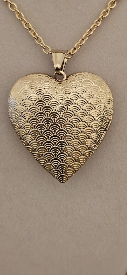Heart Locket Necklace Gold Plated Over 316L - Image 2 of 4