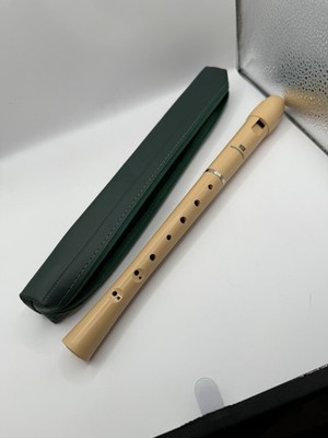 MIE Renaissance Soprano Recorder Baroque Fingering Green Zip Case K-8 Back To Sc