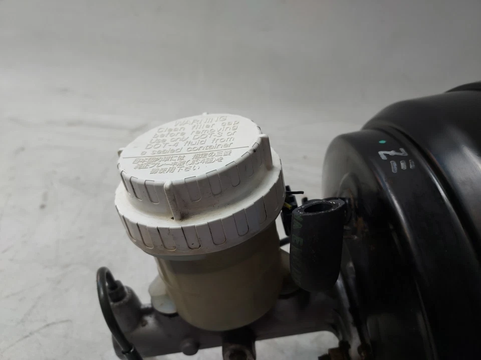 00-04 Mitsubishi Montero Sport Power Brake Booster con cilindro maestro OEM Foto 4 de 4