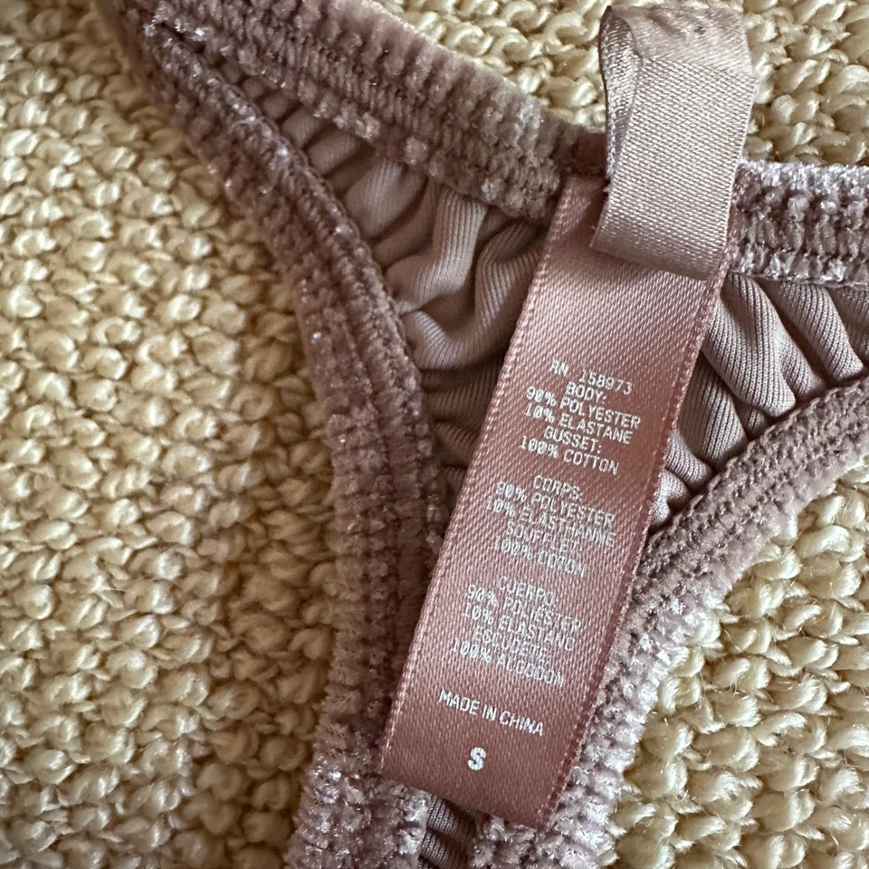 Tanga de veludo skims, tamanho pequeno nova - Imagem 3 de 3