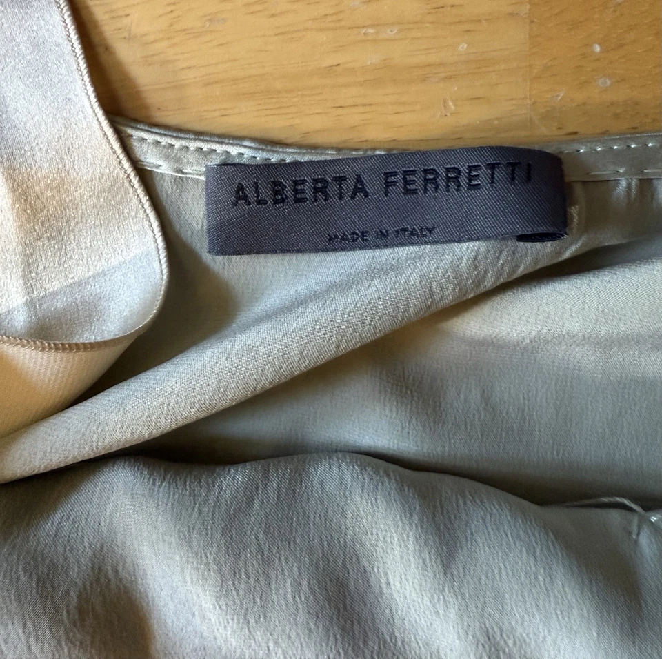 Blusa sin mangas Alberta Ferretti AEFFE crema salvia 100 % seda prendedor pliegue EE. UU. 8 IT 44 Foto 4 de 4
