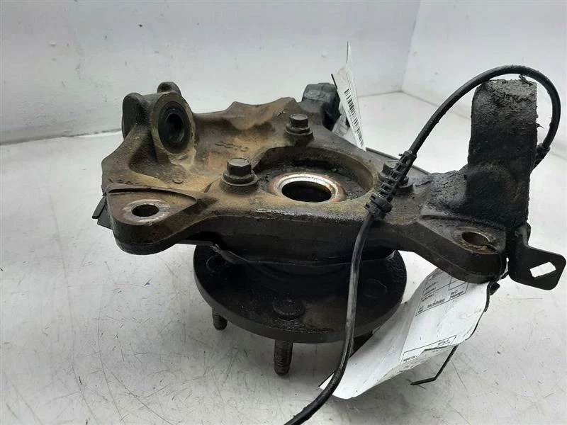 Brazo de control inferior derecho pasajero delantero aluminio 07-14 Chevrolet Tahoe 25997510 Foto 2 de 4