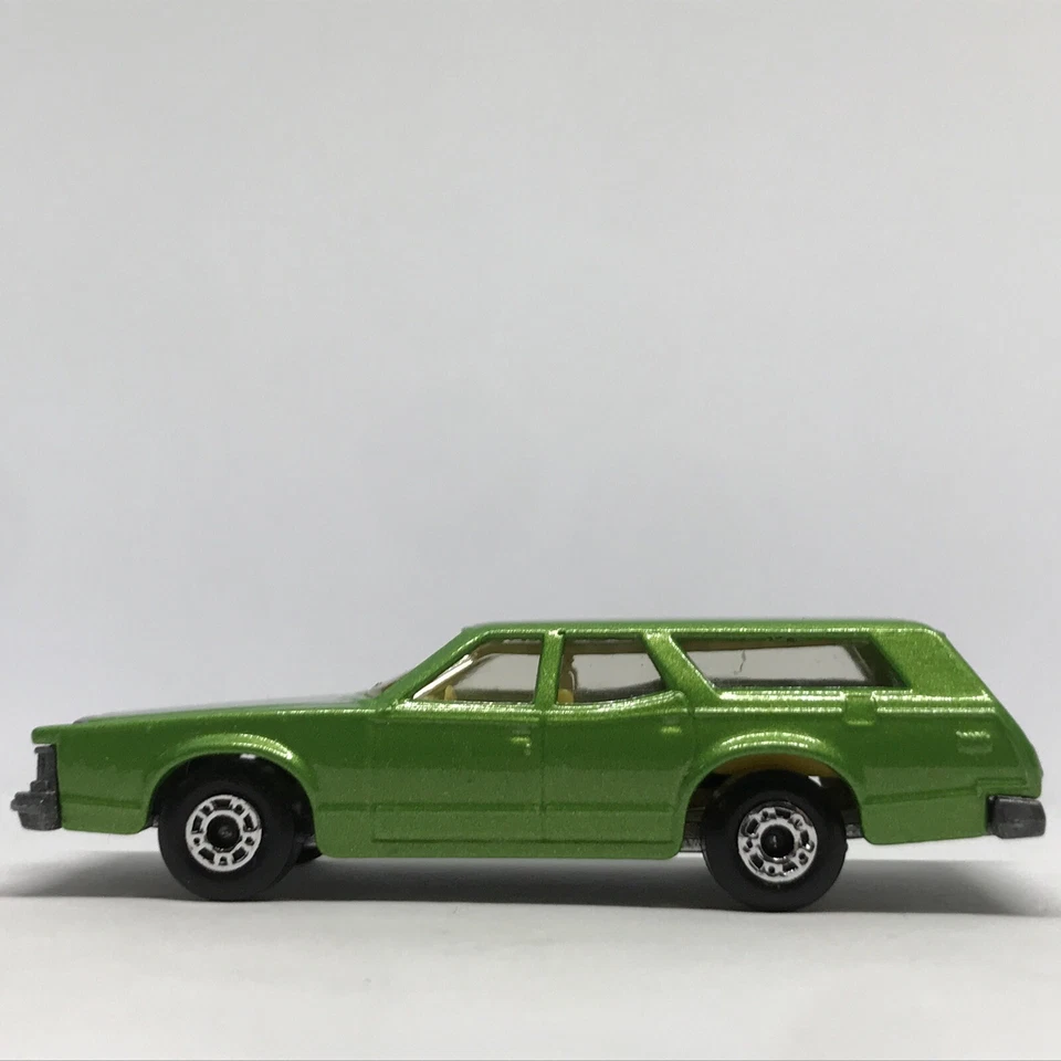 Lesney Matchbox Superfast No. 74 Cougar Villager 1978 verde claro Inglaterra con caja Foto 2 de 4