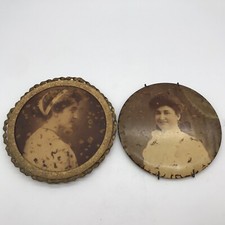 Juego de 2 fotos antiguas vintage botón celuloide mujer retrato perfil 6"