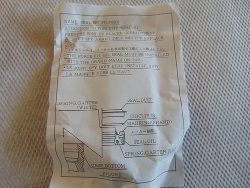 Honda 16-23 CBR600RR FOURCHE JOINT POUSSIÈRE ET HUILE OEM 51490-MKA-D81 - Photo 5 sur 6
