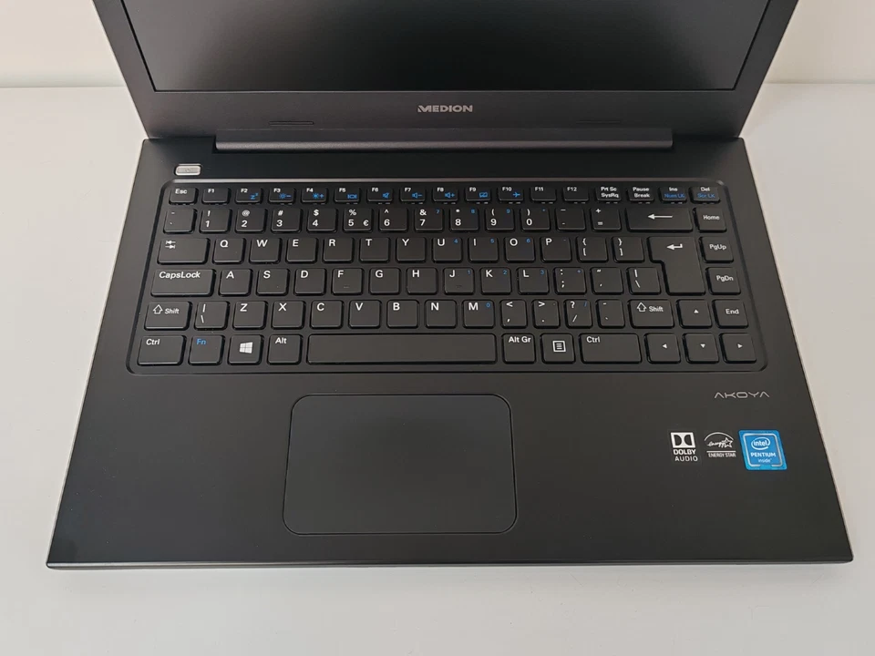 NOTEBOOK MEDION AKOYA S4220 INTEL PENTIUM N3700 4GB RAM 500GB HD WIFI WEBCAM - Immagine 2 di 4