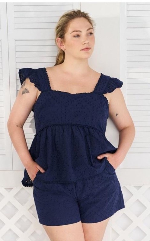 Torrid Belle Isle Eyelet Ruffle Babydoll Top Size 2X Color Peacoat Blue Missing