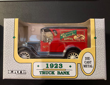 Vintage Budweiser 1923 Truck Bank Die Cast Metal ERTL 1/25 in original package