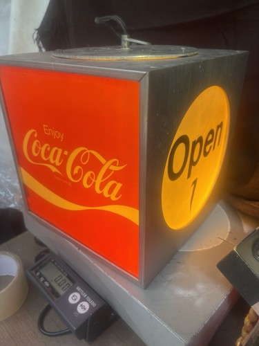 VINTAGE COKE COCA-COLA LIGHT UP ROTATING CUBE STORE DISPLAY. WORKS