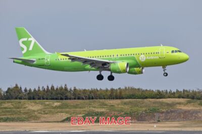 FOTO FLUGZEUG AIRBUS A320-214 ''''VQ-BPN'''' S7 AIRLINES C/N 5167 GEBAUT 2012 GESEHEN A