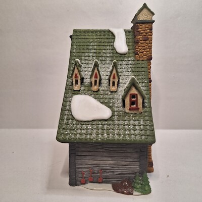 Dept 56 Heritage Village Collection North Pole Series 1990 Elf