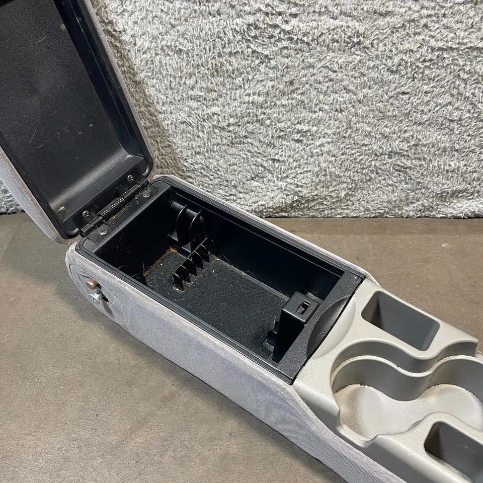 97-05 Buick Century Regal Impala Console Central Tampa Apoio de Braço SUPORTE PARA COPO CINZA FABRICANTE DE EQUIPAMENTO ORIGINAL - Imagem 4 de 4