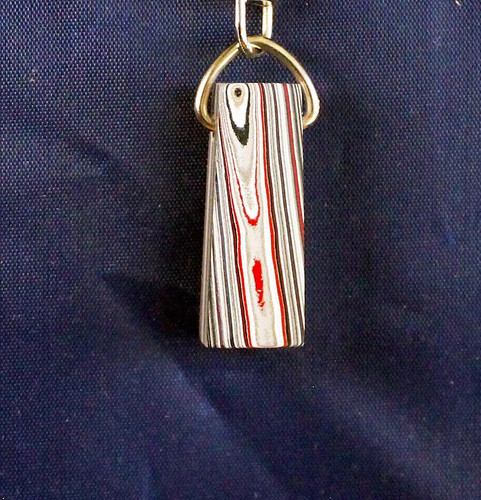 Fordite Keychain - 34.58mm x 13.07mm x 10.36mm (2904) - Picture 2 of 5