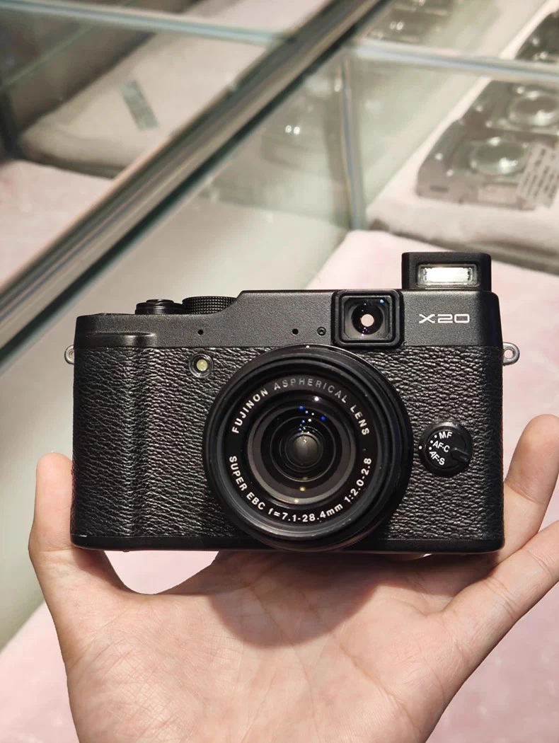 Fujifilm X20 Fotocamera Digitale Compatta Nera – Serie X – Quasi Nuova, Condizioni Eccellenti Ricondizionata – Obiettivo E Funzioni Perfetti #003