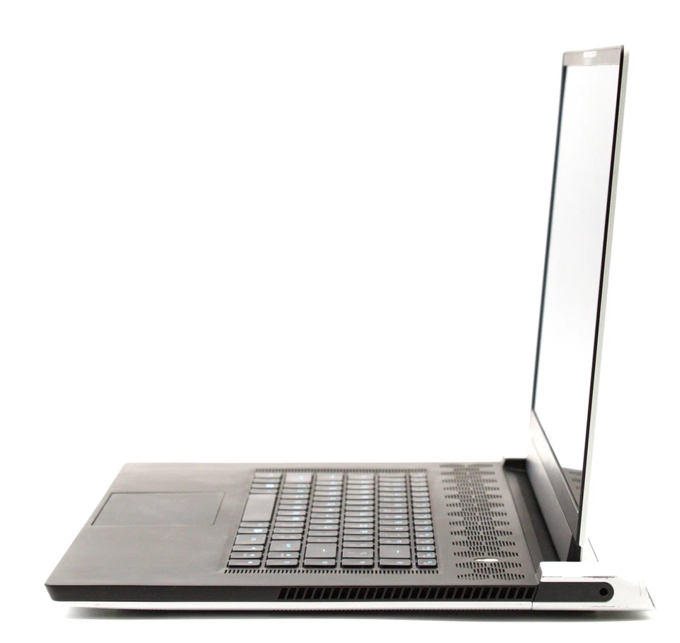 Alienware X17 R2 - FHD - i7-12700H - 32GB RAM - RTX 3060 Max-Q - 1TB SSD - Lunar - Image 3 of 4