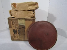 VINTAGE 1954 US ARMY HOWITZER M1 LEATHER BREECH COVERS
