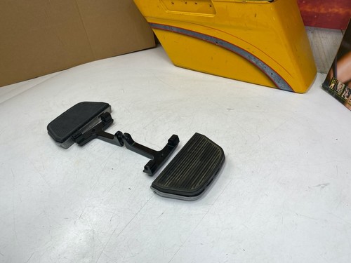 🔥Genuine Harley 97-23 Touring Rear Passenger Foot Floor Boards OEM🔥 - Picture 2 of 7