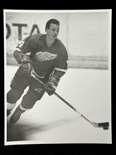 1987-88 BRENT ASHTON DETROIT RED WINGS NHL B&W 8x10 PHOTO VINTAGE ORIGINAL