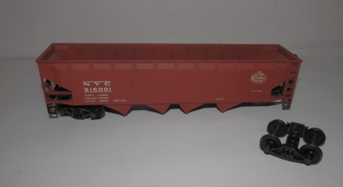 Tolva de 4 bahías con kadees escala HO New York Central 916001 | Zustand: Used