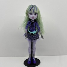 Monster High 13 Wishes Twyla Boogeyman Doll 2012 EUC Bracelets Stand Included