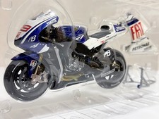 Minichamps 1/12 Yamaha YZR-M1 MotoGP 2010 Lorenzo Collectables 17+