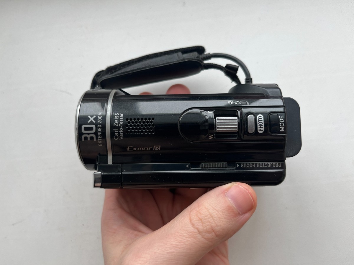 Sony HDR-PJ200 (32 GB) High Definition Camcorder for sale online