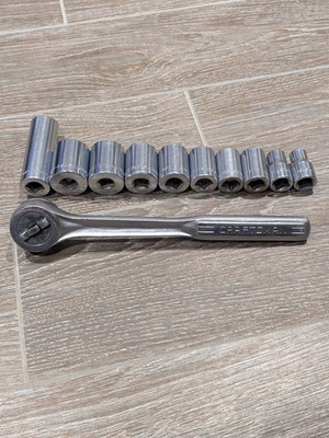 #ad 11 Pc. Set Craftsman V Series 1 2” Drive Rachet With Sockets CLEAN 🔥 🔥 🔥 $39.95