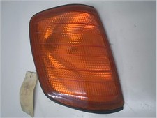 Clignotant Mercedes 200