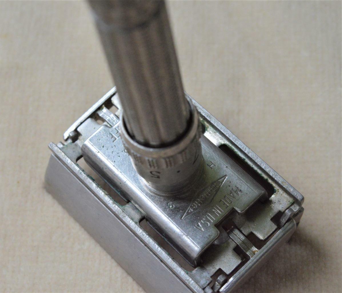Vintage 1962 Gillette Slim adjustable TTO Safety Razor H3 Vintage 1962 Gillette Slim adjustable TTO Safety Razor H3