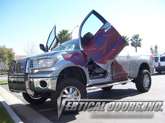 Tundra リバイズド Amazon.com: Syneticusa MR Retractable Hard Tonneau Cover