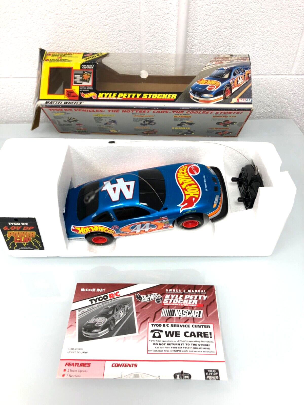 NOS  Hot Wheels Tyco R/C Kyle Petty Stocker Radio Control 6.0v Power Race Car